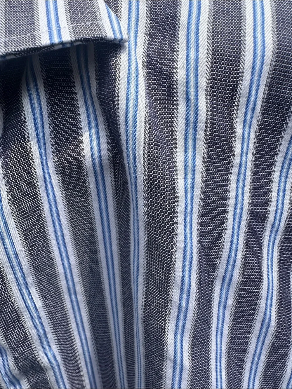 Thomas Deans Men’s XL Vertical Stripes Button Down Long Sleeve Blue Shirt